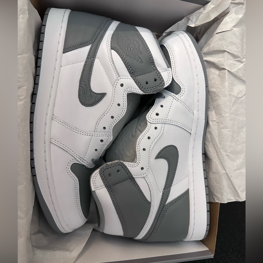 Brand New, never worn. Didnt realize i bought two.
